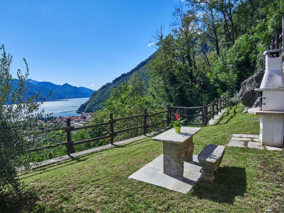 Villa Locazione turistica Dongo Esterno foto
